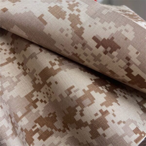 Tissu Cordura balistique en nylon 700D camouflage numérique 66 du désert